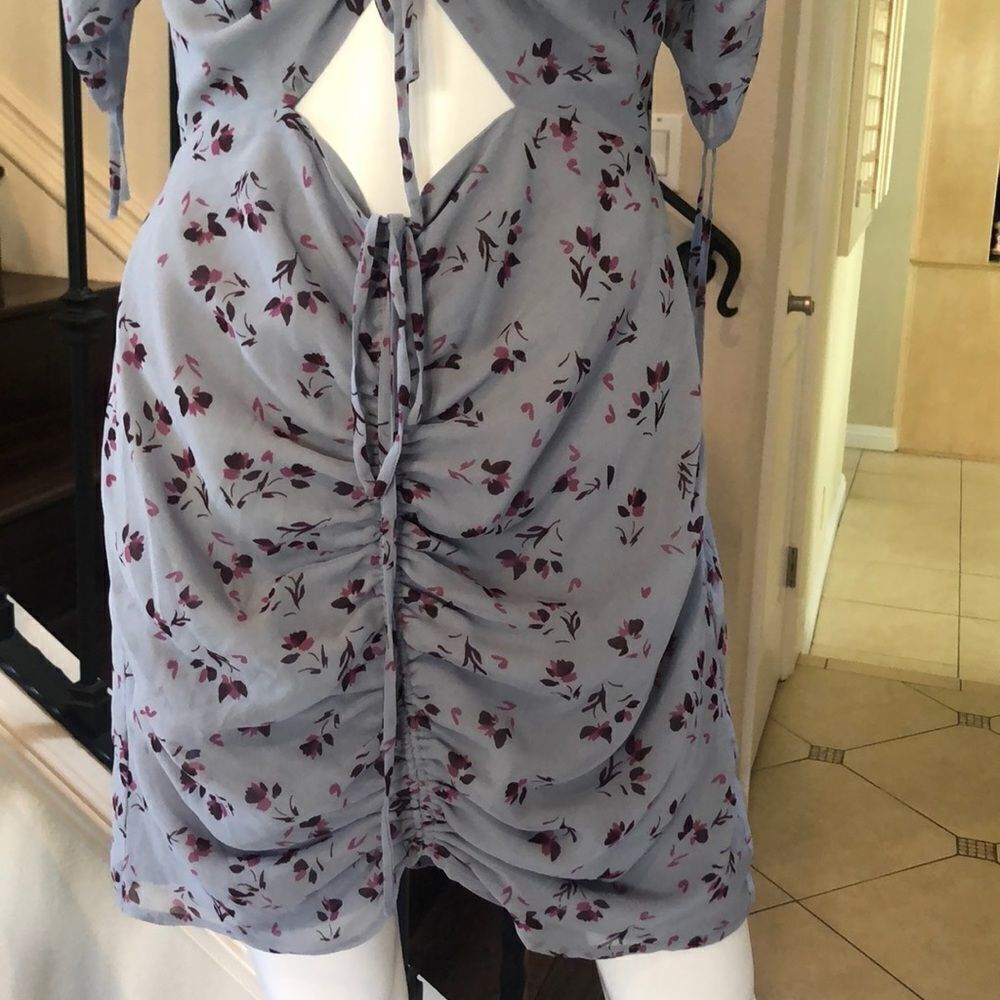 WAYF Larissa Rouched Mini Dress Size Medium - Picture 5 of 8